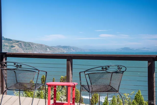 $1,450,000 | 71 Cresente Avenue, Bolinas, CA 94924