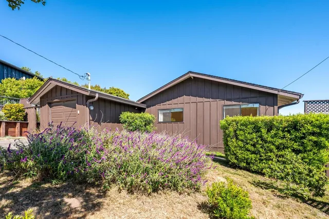 $1,450,000 | 71 Cresente Avenue, Bolinas, CA 94924