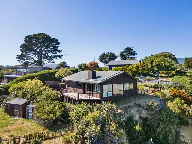 $1,450,000 | 71 Cresente Avenue, Bolinas, CA 94924
