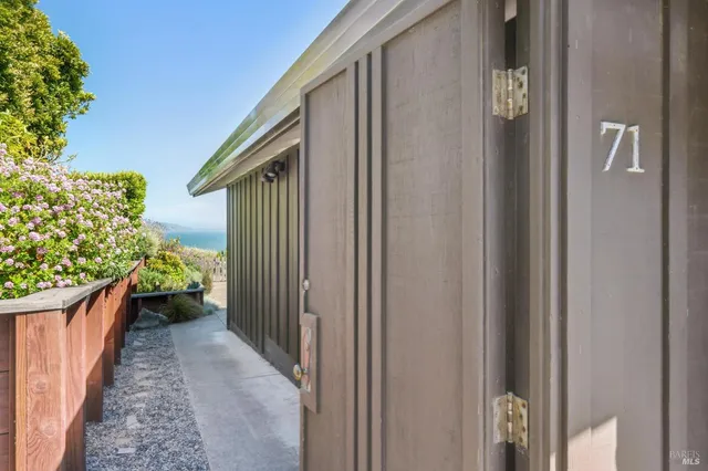 $1,450,000 | 71 Cresente Avenue, Bolinas, CA 94924