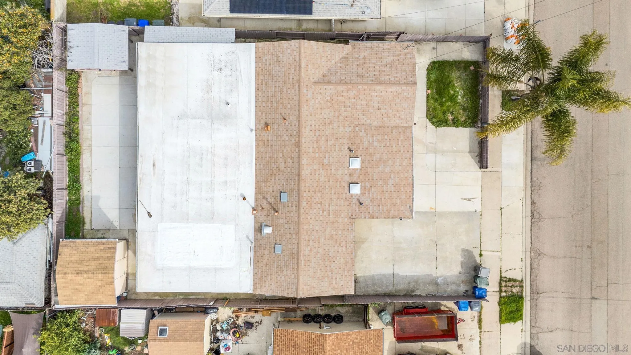 564 Broadview Street Spring Valley, CA 91977 - Photo 49 of 53 an aerial view of a bathroom