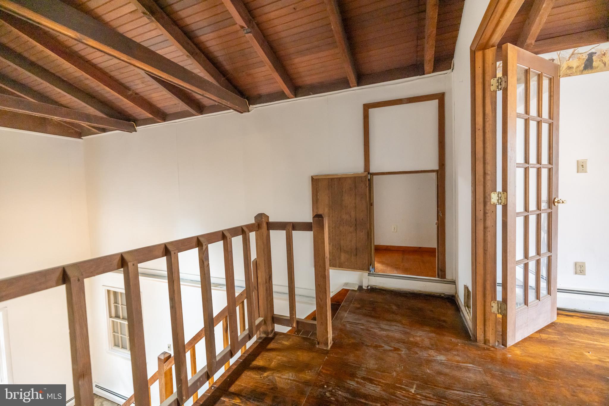 160 Stoney Bank Road Glen Mills, PA 19342 - Photo 17 of 46 a view of entryway