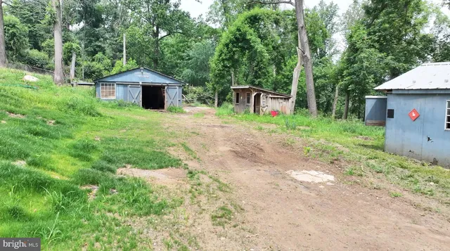 $524,900 | 160 Stoney Bank Road, Glen Mills, PA 19342