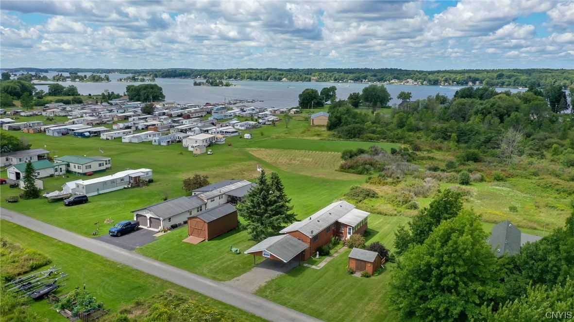 42789 Shaws, Unit 4 Alexandria Bay, NY 13607 - Photo 5 of 32