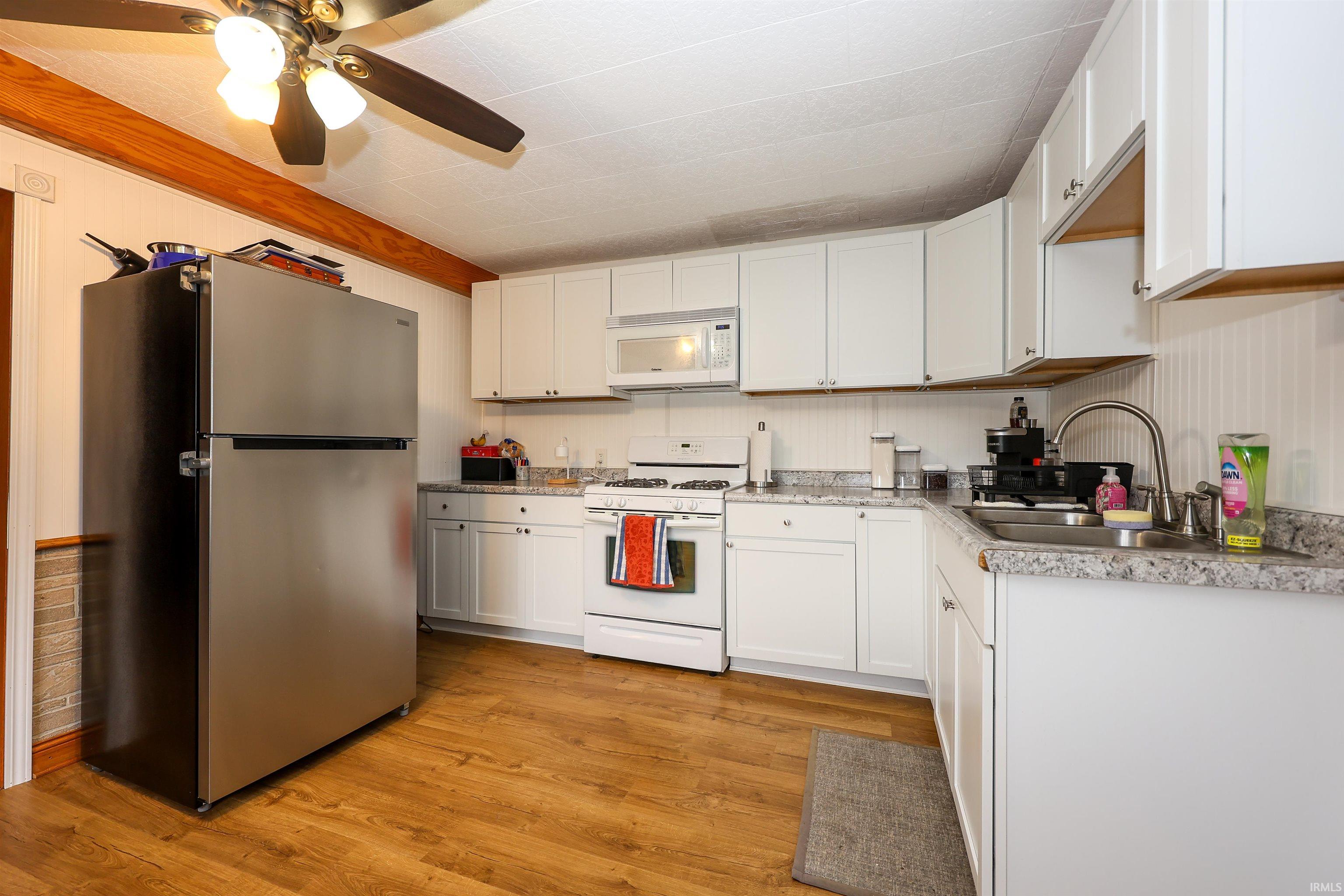 6655 North 850th Road East Howe, IN 46746 - Photo 12 of 36