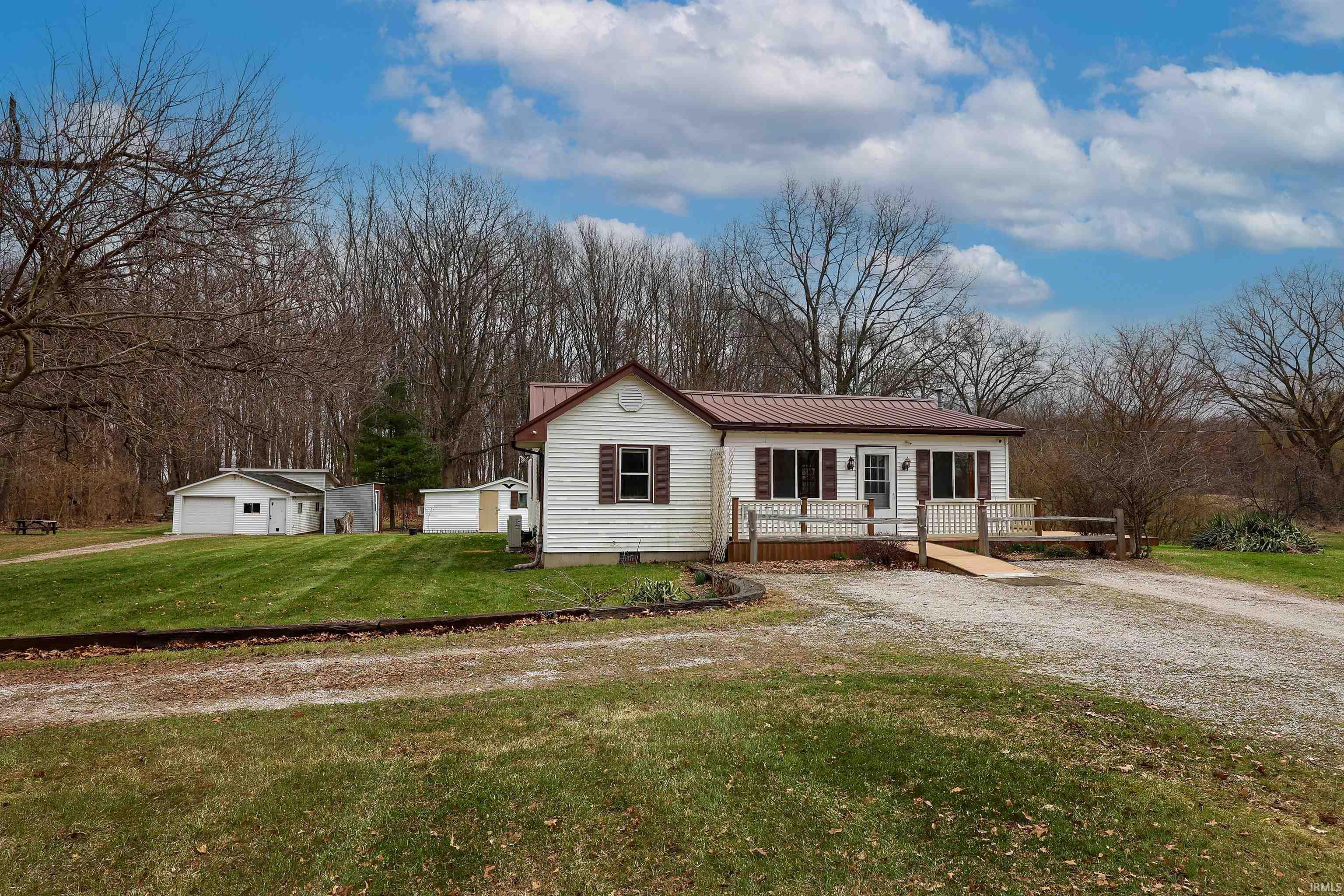6655 North 850th Road East Howe, IN 46746 - Photo 2 of 36