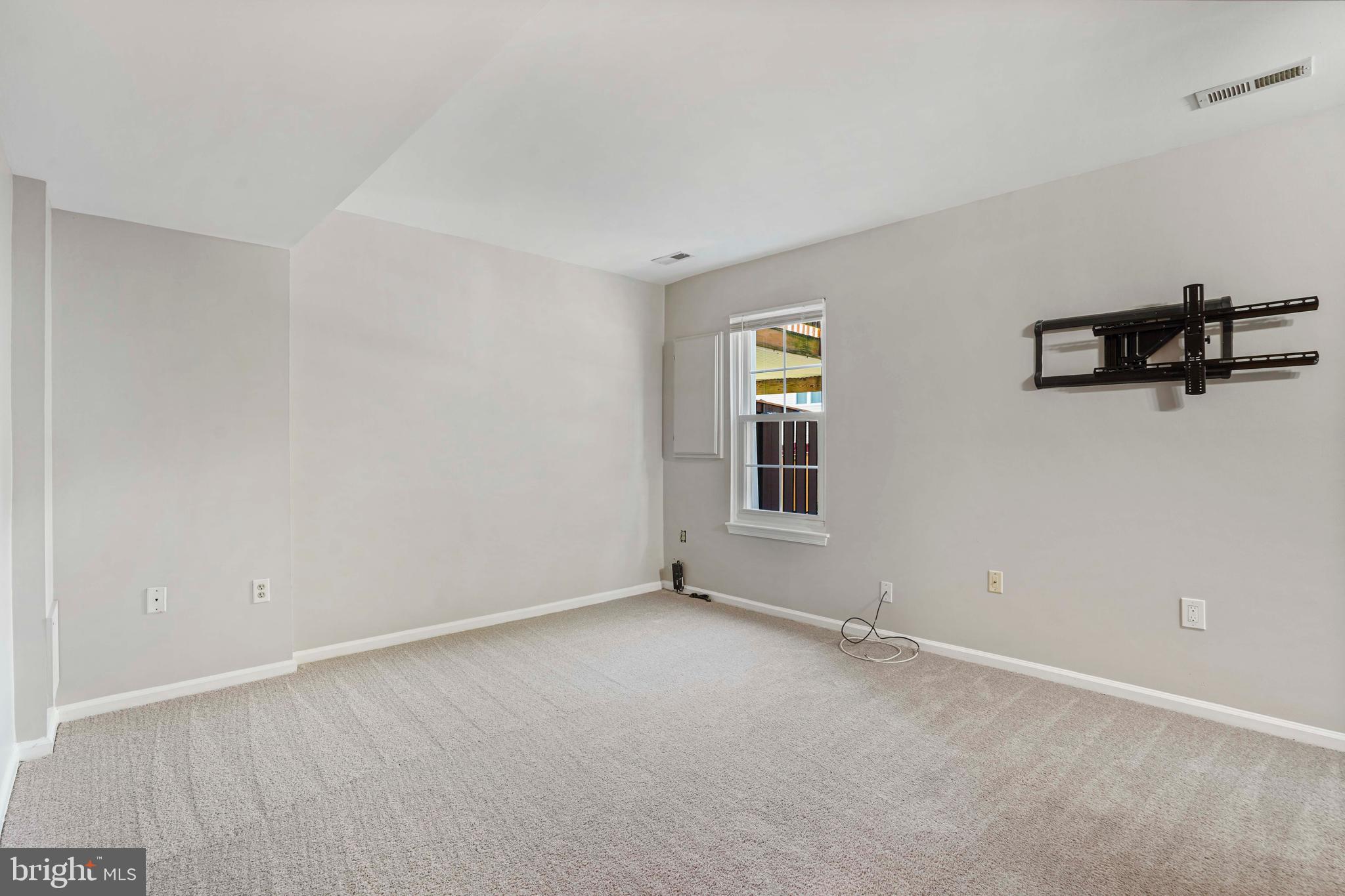 20783 Apollo Terrace Ashburn, VA 20147 - Photo 30 of 33 a view of an empty room with a window