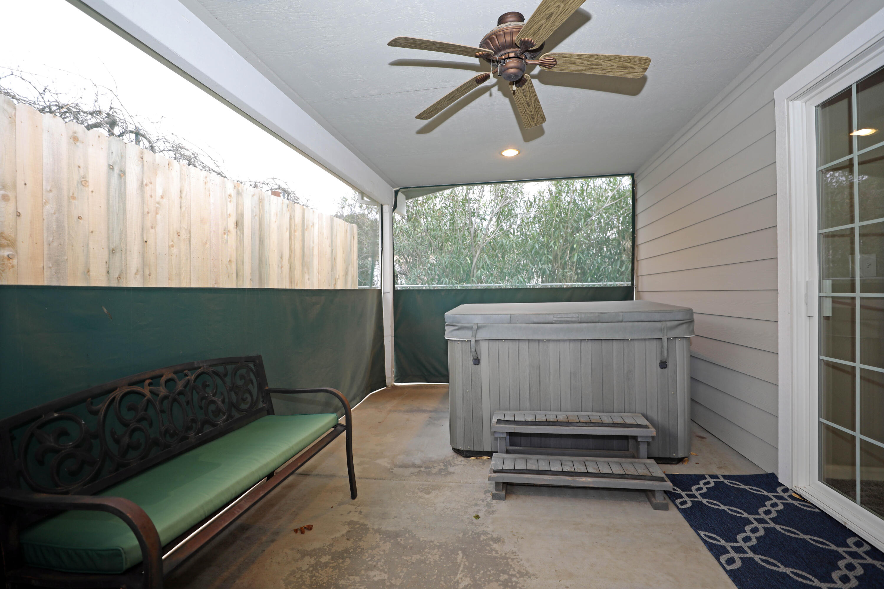 14821 Ravine Road Redding, CA 96003 - Photo 13 of 15 Covered Patio