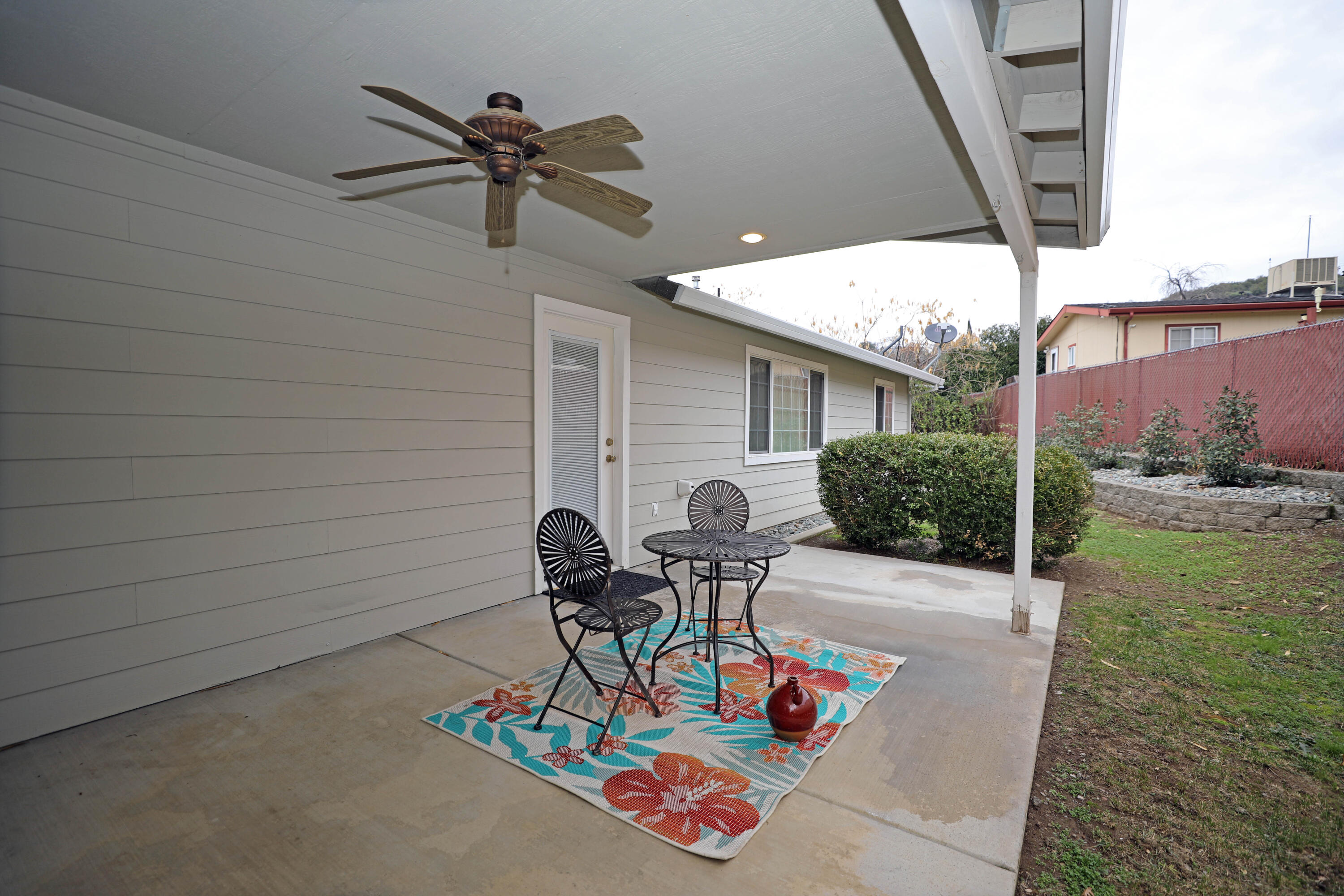 14821 Ravine Road Redding, CA 96003 - Photo 14 of 15 Back Patio