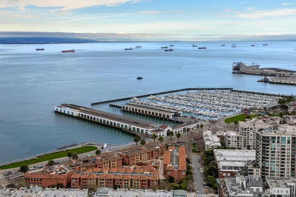 $8,190 | 425 1st Street, Unit 3903, San Francisco, CA 94105