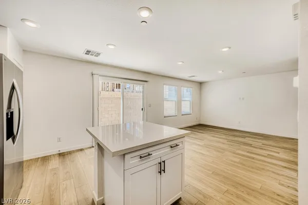 $1,800 | 775 Fallen Phoenix Street, Henderson, NV 89011