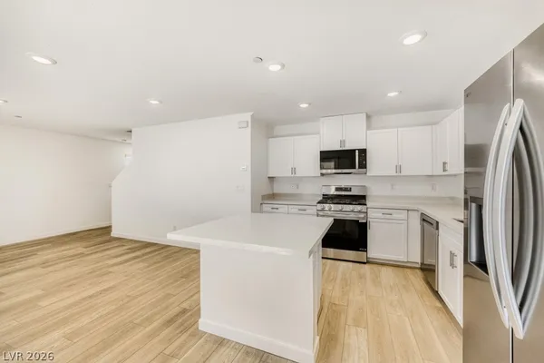 $1,800 | 775 Fallen Phoenix Street, Henderson, NV 89011