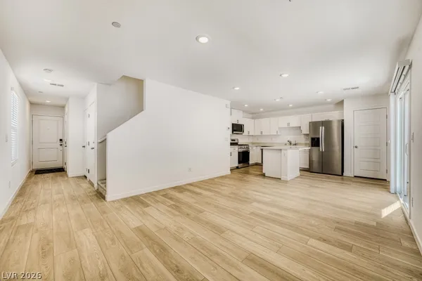 $1,800 | 775 Fallen Phoenix Street, Henderson, NV 89011