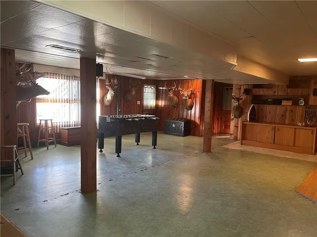 $287,000 | 6106 North Lenox Avenue, Kansas City, MO 64151