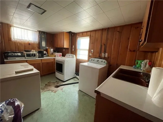 $287,000 | 6106 North Lenox Avenue, Kansas City, MO 64151