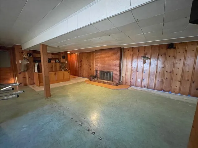 $287,000 | 6106 North Lenox Avenue, Kansas City, MO 64151