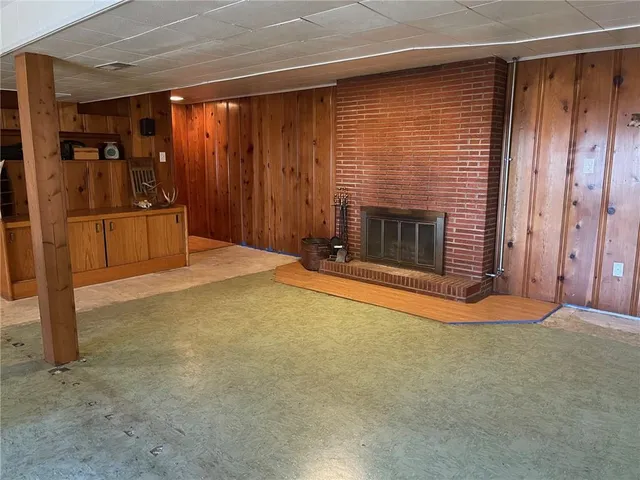 $287,000 | 6106 North Lenox Avenue, Kansas City, MO 64151