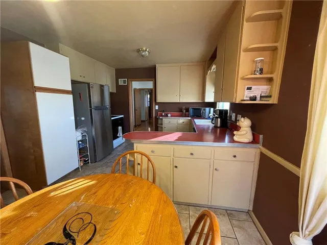 $287,000 | 6106 North Lenox Avenue, Kansas City, MO 64151