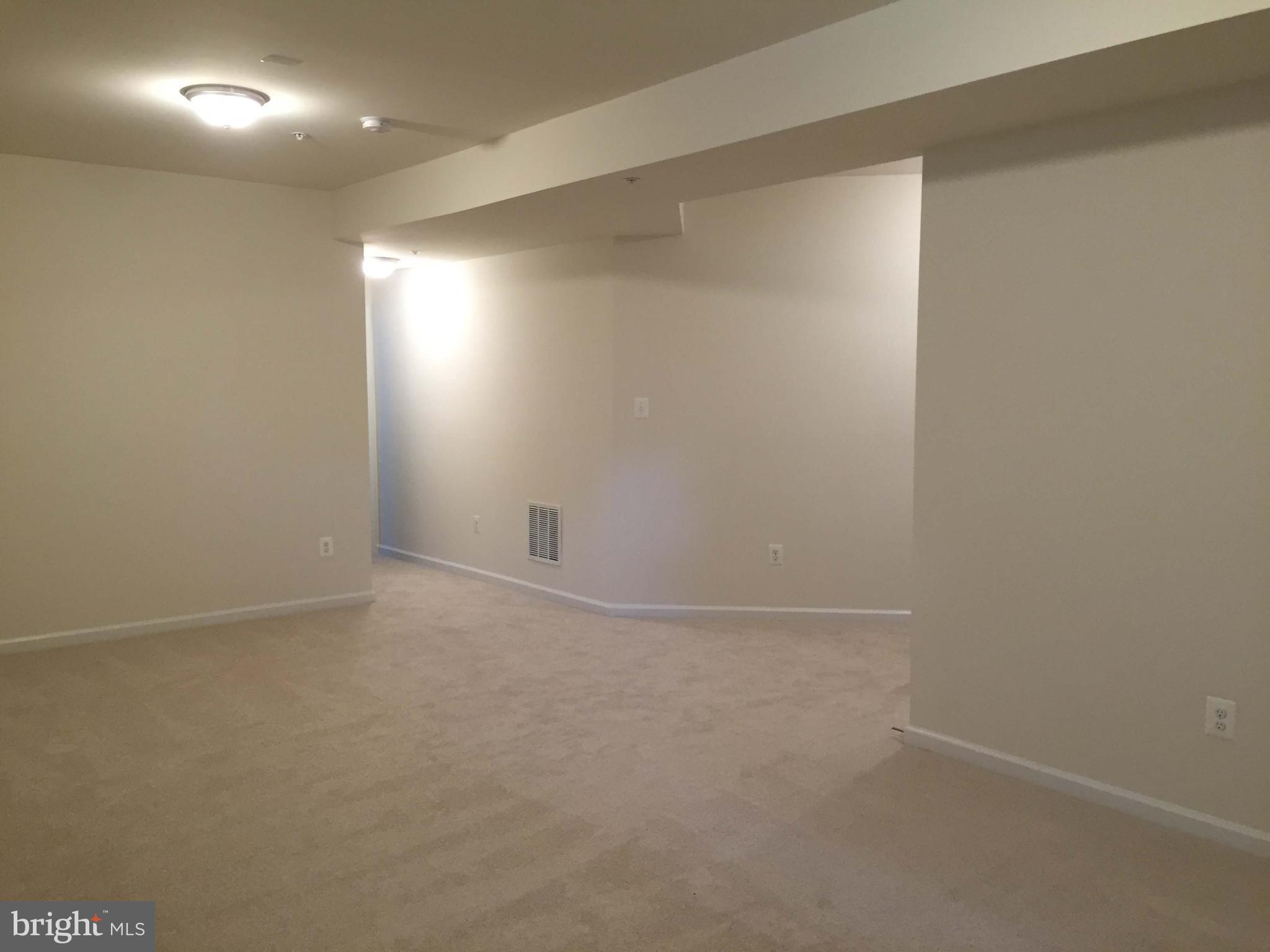 7009 Cedar Road Bowie, MD 20720 - Photo 4 of 10 Gallery Image 4