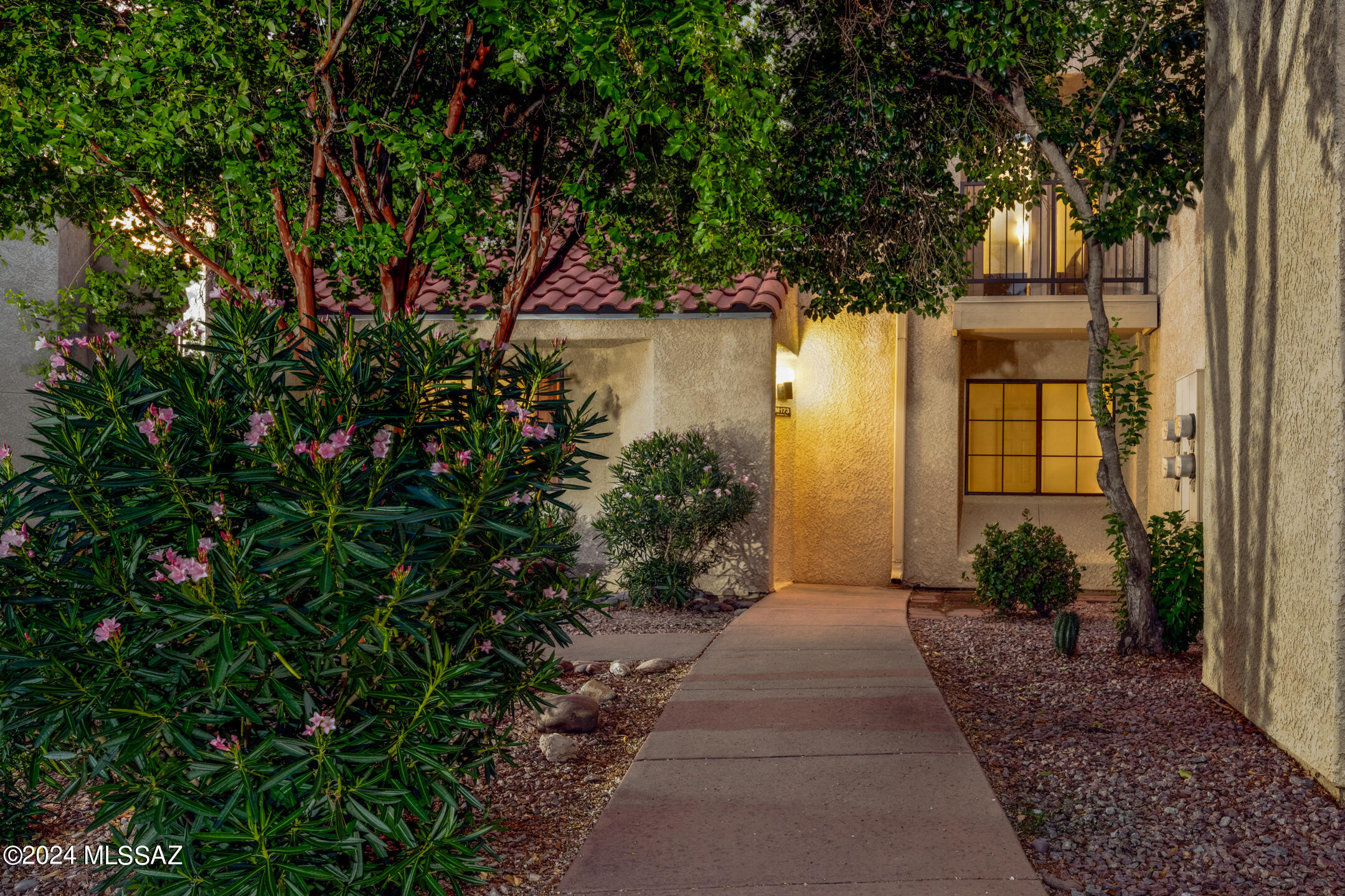 1200 East River Road, Unit M173 Tucson, AZ 85718 - Photo 2 of 29 Gallery Image 2