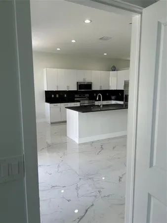 $4,000 | 4211 Northwest 44th Terrace, Coconut Creek, FL 33073