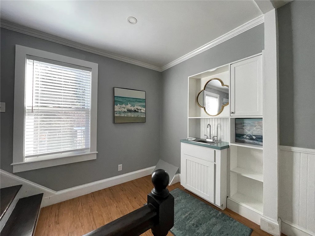 29 Anthony Street Newport, RI 02840 - Photo 24 of 29