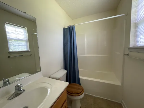 $1,450 | 2601 Riverridge Court, Unit E, Moncks Corner, SC 29461