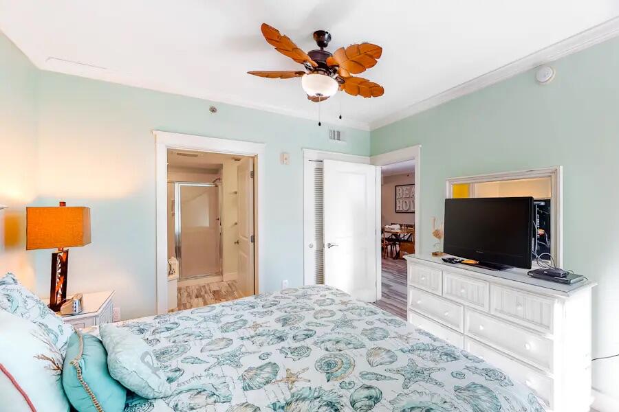 1110 Santa Rosa Boulevard, Unit A413 Fort Walton Beach, FL 32548 - Photo 27 of 90 A413 Guest BR w ensuite bathroom
