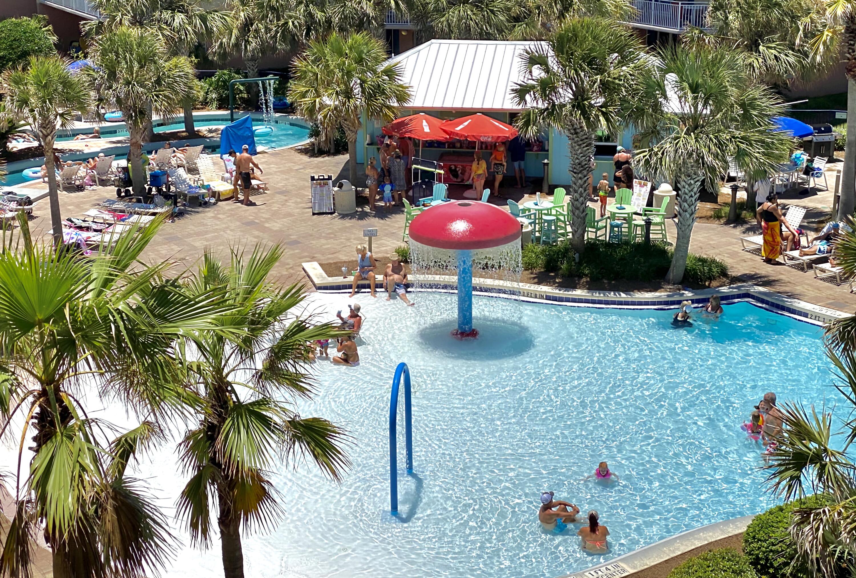 1110 Santa Rosa Boulevard, Unit A413 Fort Walton Beach, FL 32548 - Photo 37 of 90 Fudpuckers food service on pooldeck