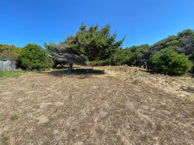 $575,000 | 105 Hares Tail Close, The Sea Ranch, CA 95497