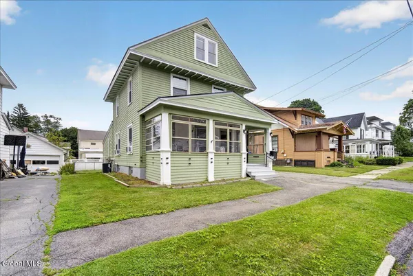 $225,900 | 11 Monroe Street, Gloversville, NY 12078