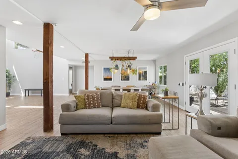 $835,000 | 124 West El Caminito Drive, Phoenix, AZ 85021