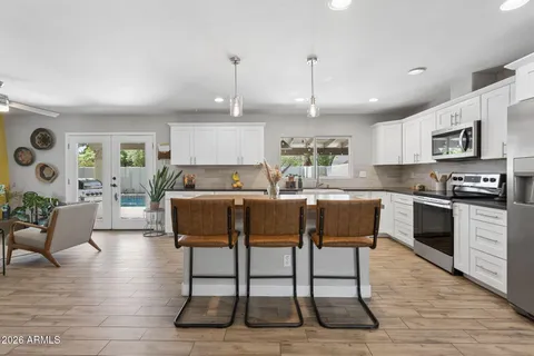 $835,000 | 124 West El Caminito Drive, Phoenix, AZ 85021