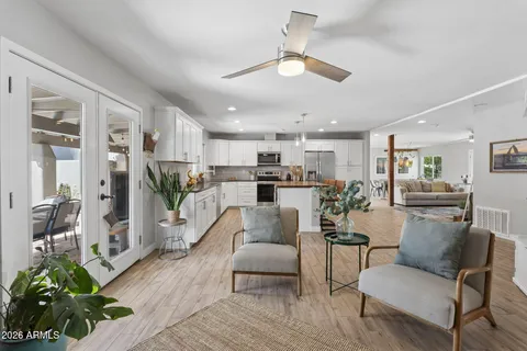 $835,000 | 124 West El Caminito Drive, Phoenix, AZ 85021