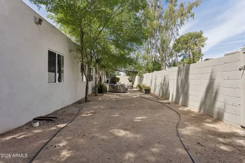 $835,000 | 124 West El Caminito Drive, Phoenix, AZ 85021