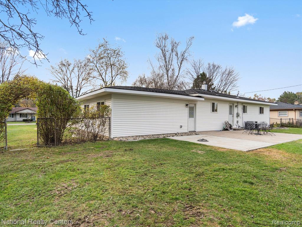 50740 Cedargrove Road Utica, MI 48317 - Photo 24 of 28