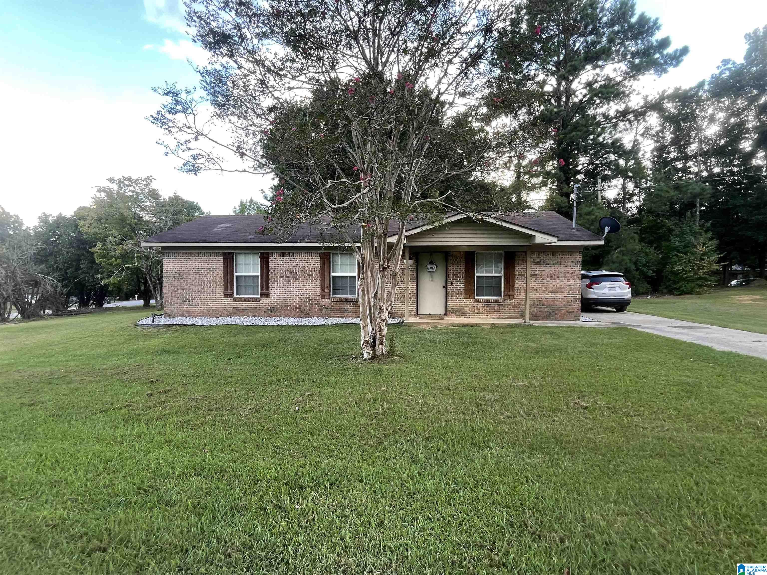205 Elson Avenue Clanton, AL 35045 - Photo 1 of 29
