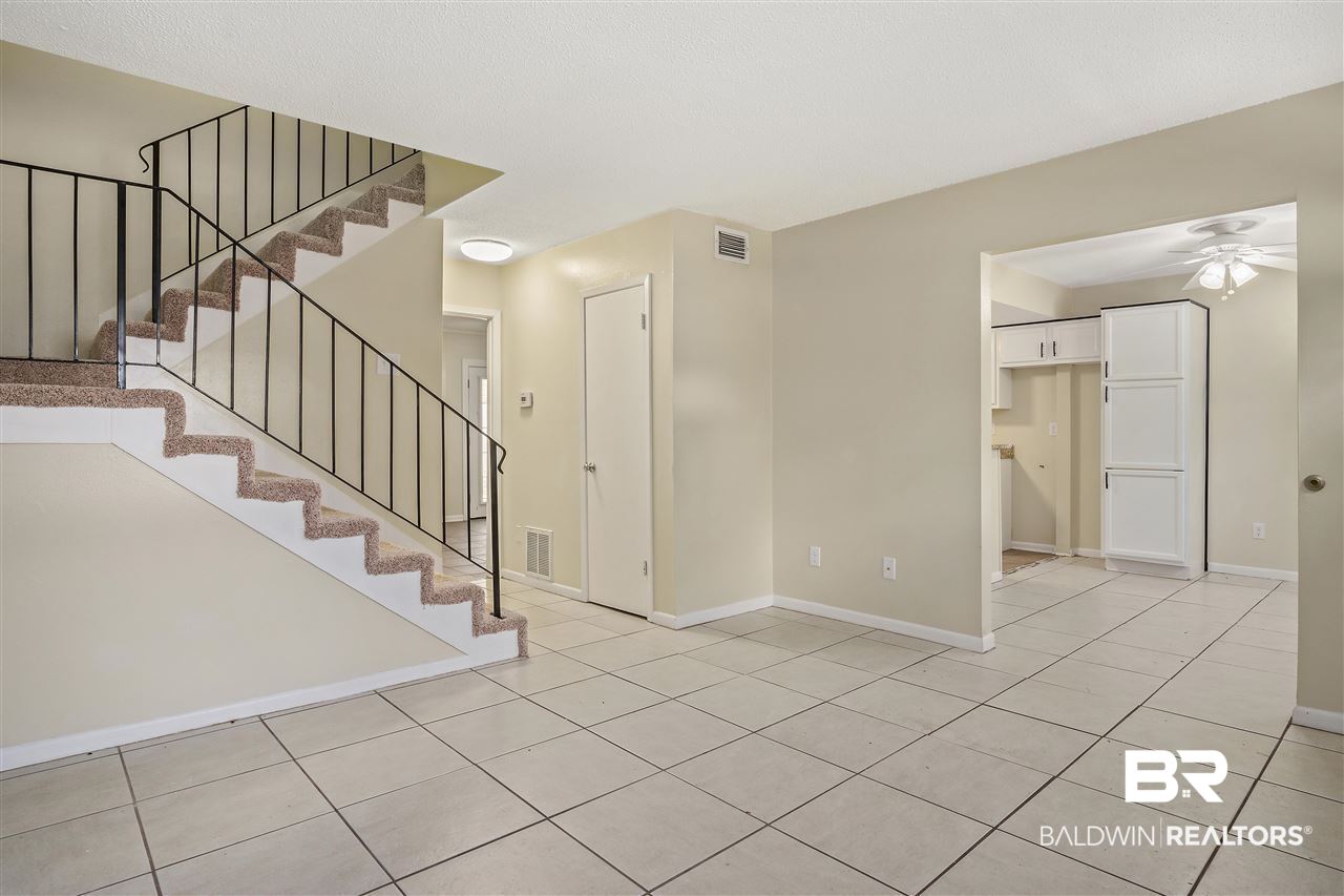 4017 Cottage Hill Road, Unit 67 Mobile, AL 36609 - Photo 5 of 27