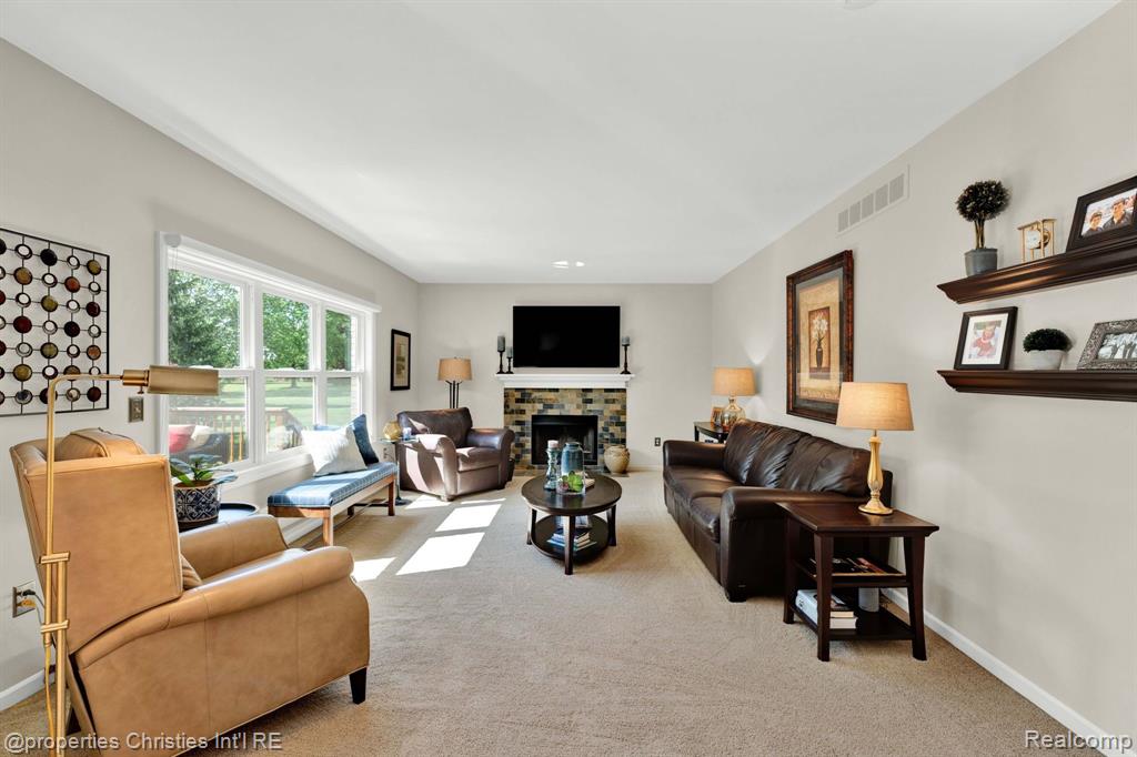 3198 Courtfield Drive Rochester Hills, MI 48309 - Photo 18 of 53