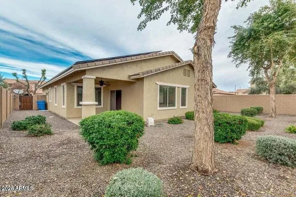 $2,400 | 3519 East Pinot Noir Avenue, Gilbert, AZ 85298