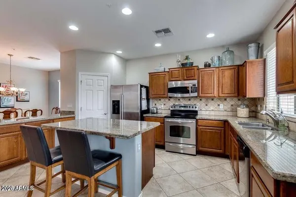 $2,400 | 3519 East Pinot Noir Avenue, Gilbert, AZ 85298