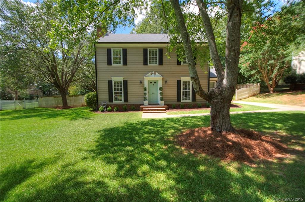 326 Sandymead Road Matthews, NC 28105 - Photo 2 of 23 Gallery Image 2