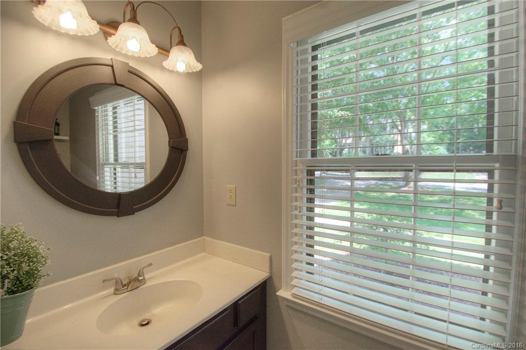 326 Sandymead Road Matthews, NC 28105 - Photo 11 of 23 Gallery Image 11