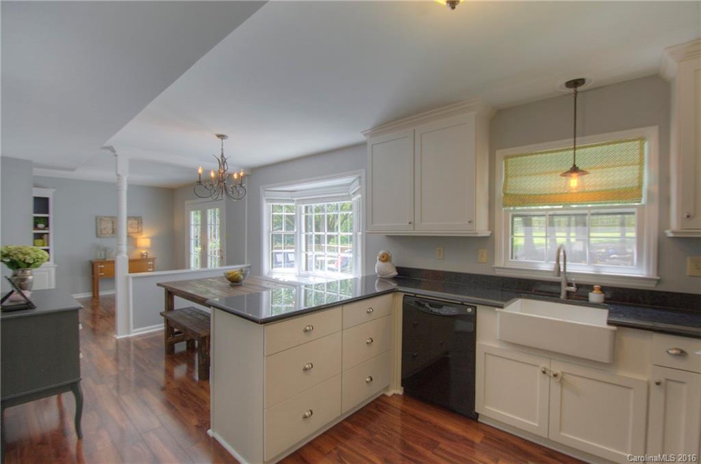 326 Sandymead Road Matthews, NC 28105 - Photo 10 of 23 Gallery Image 10