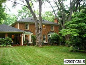 3007 Cloverfield Road Charlotte, NC 28211 - Photo 7 of 8 a front view of a house with a yard