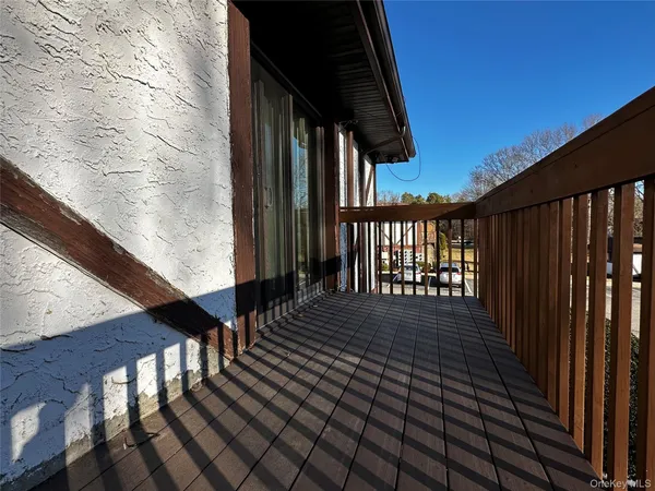 $2,000 | 79 Bailey Court, Unit 79, Middle Island, NY 11953