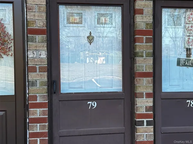 $2,000 | 79 Bailey Court, Unit 79, Middle Island, NY 11953