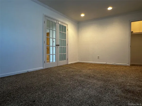 $2,000 | 79 Bailey Court, Unit 79, Middle Island, NY 11953