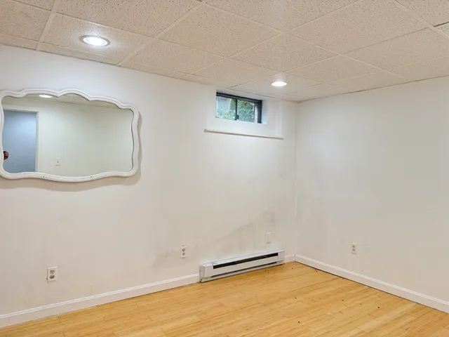 $2,950 | 4 Churchill Court, Bedford, NH 03110