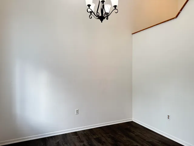 $2,950 | 4 Churchill Court, Bedford, NH 03110